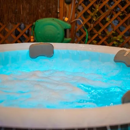 Апартаменты Loveloft Private Jacuzzi & Relax Duomo - Ac Wifi
